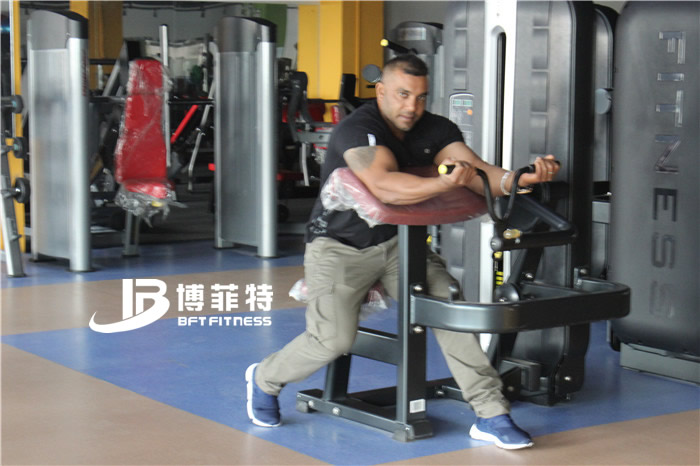 客户在测试二头肌榴莲小视频